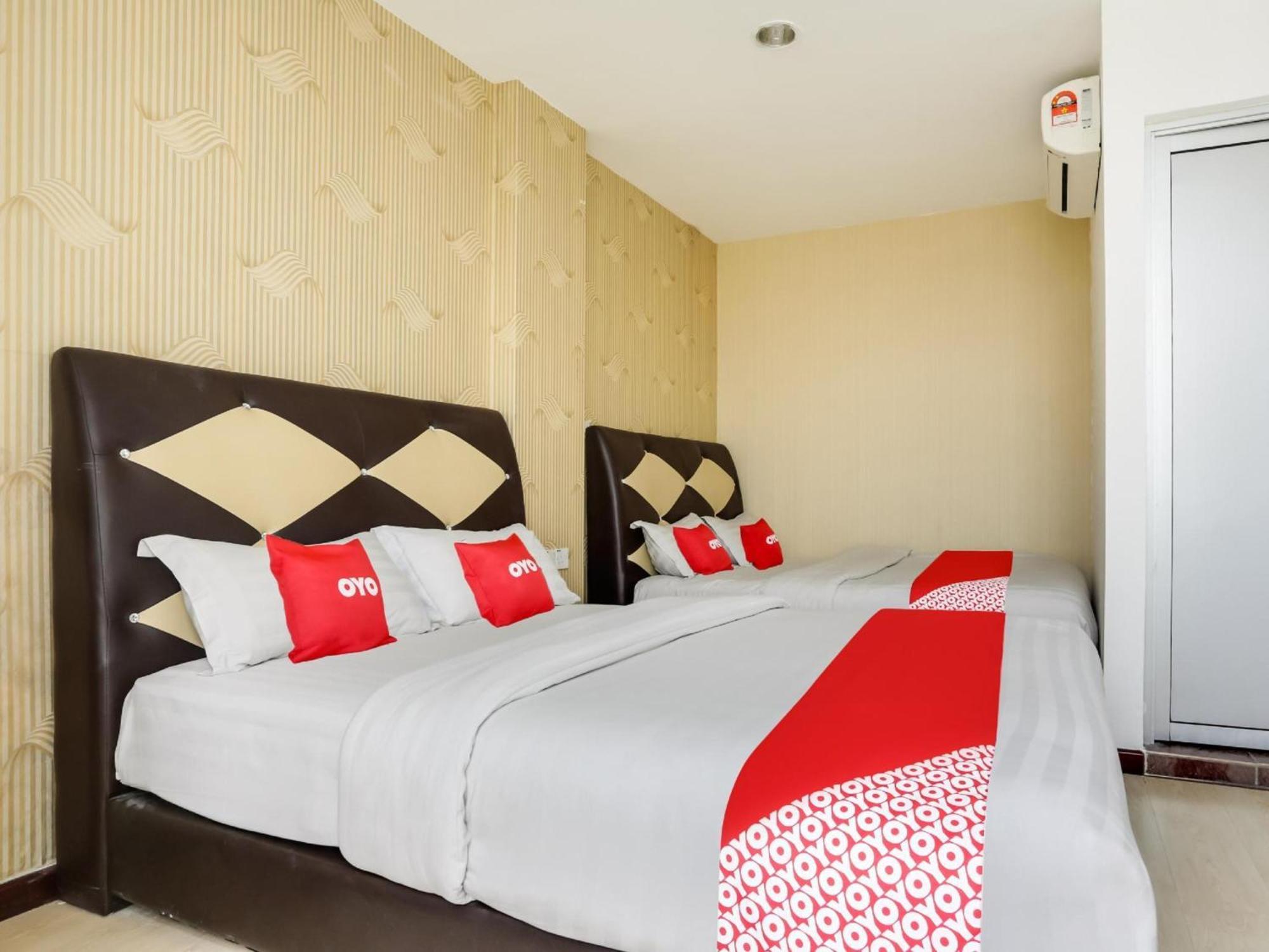 OYO 89583 Grove Hotel Kajang Buitenkant foto