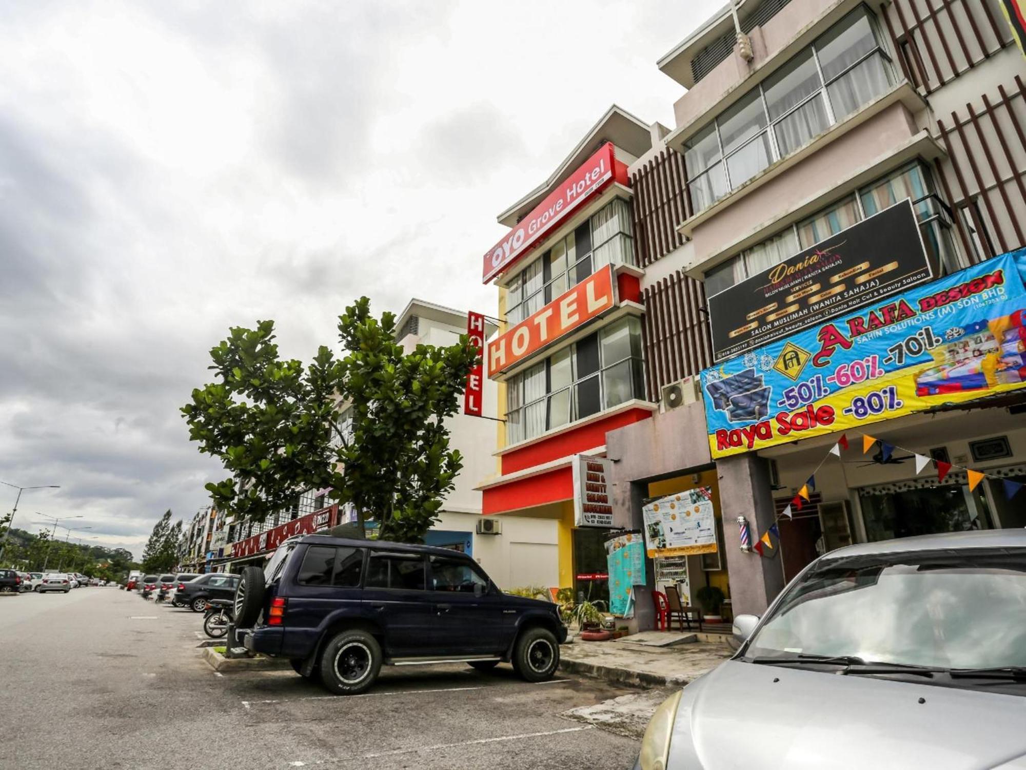 OYO 89583 Grove Hotel Kajang Buitenkant foto