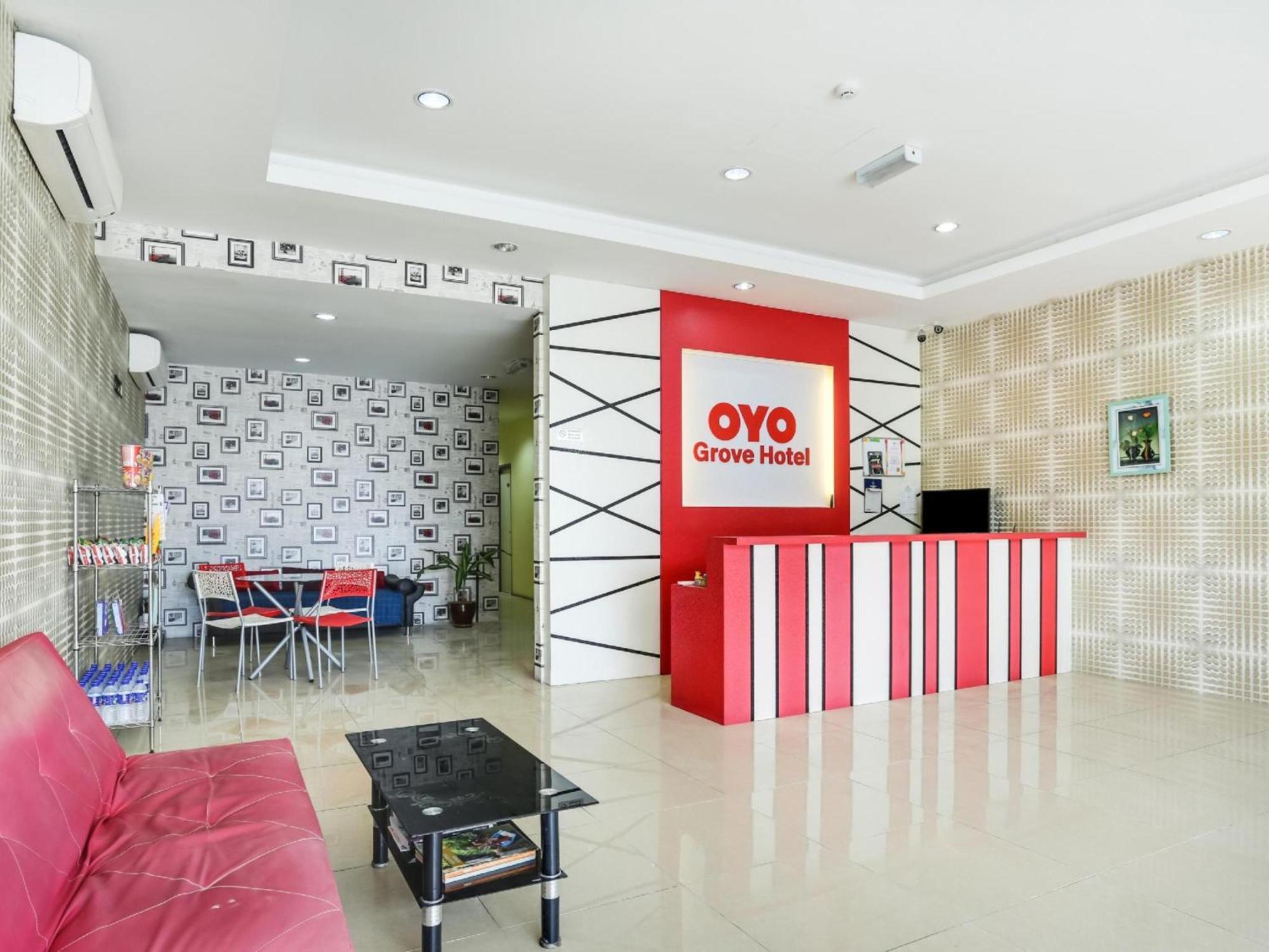 OYO 89583 Grove Hotel Kajang Buitenkant foto