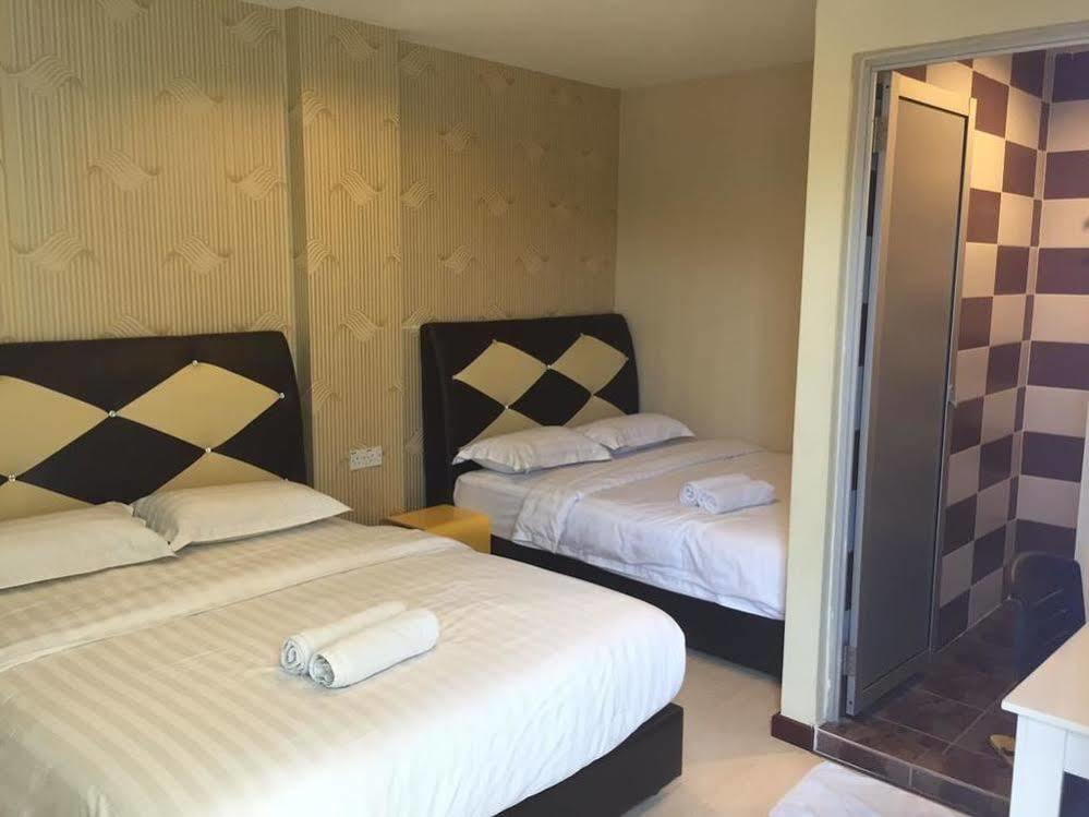 OYO 89583 Grove Hotel Kajang Buitenkant foto